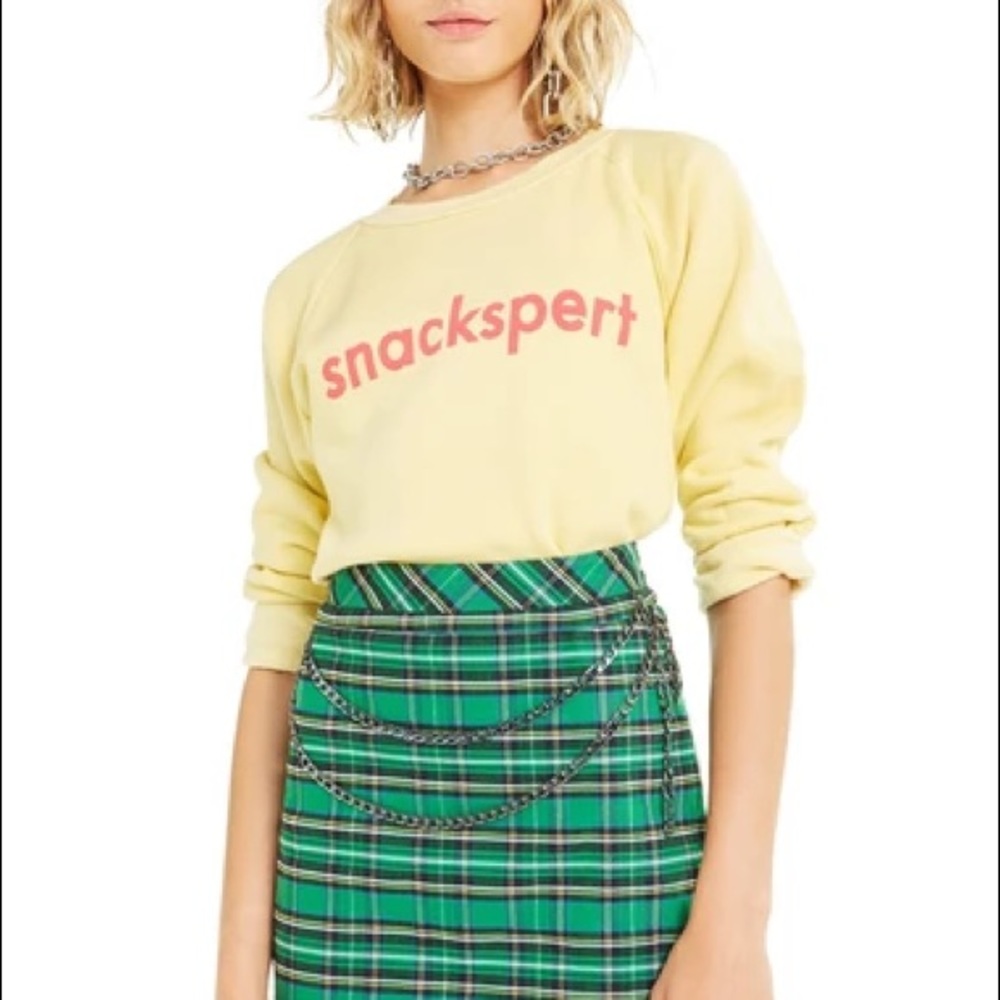 WILDFOX Snackspert Yellow Sweatshirt Size M
